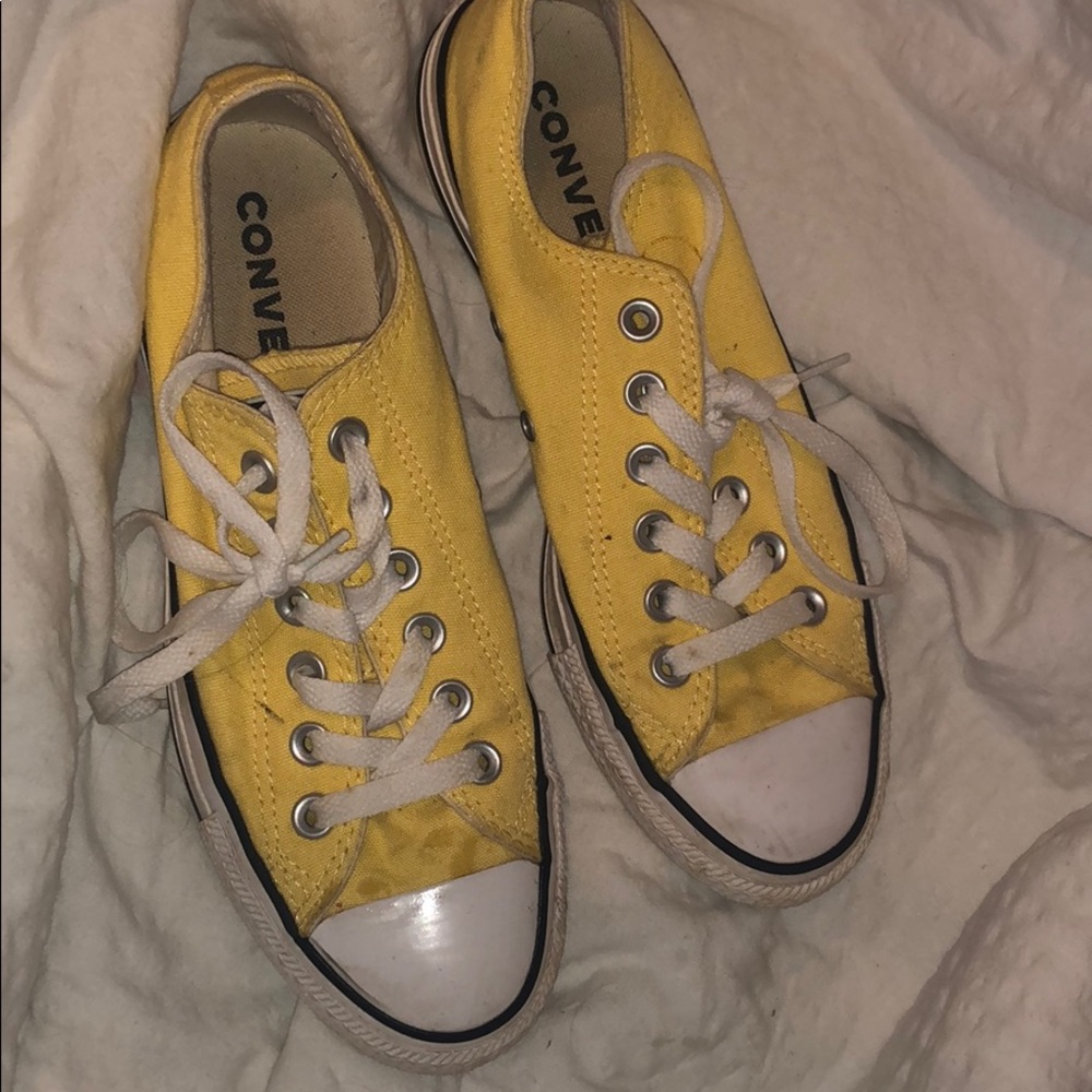 Yellow converse